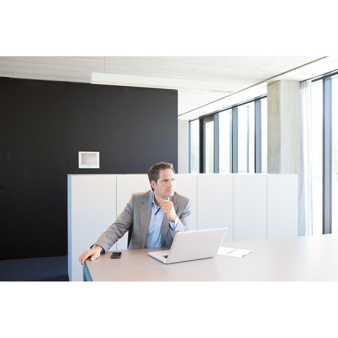 Daikin DCM601B51 viedā skārienjutīgā vadības pults Intelligent Touch Manager 1